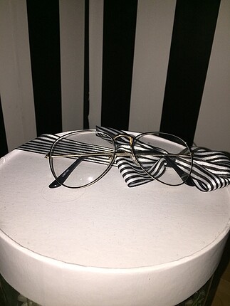 Bershka Vintage gözlük
