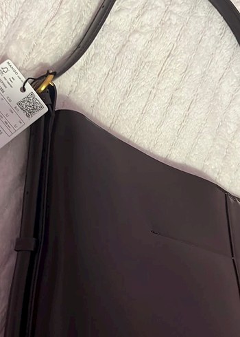 Mango parlak apreli çanta - Görsel 3