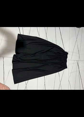 Siyah Uzun Ve Salaş Gotik Etek - Görsel 3