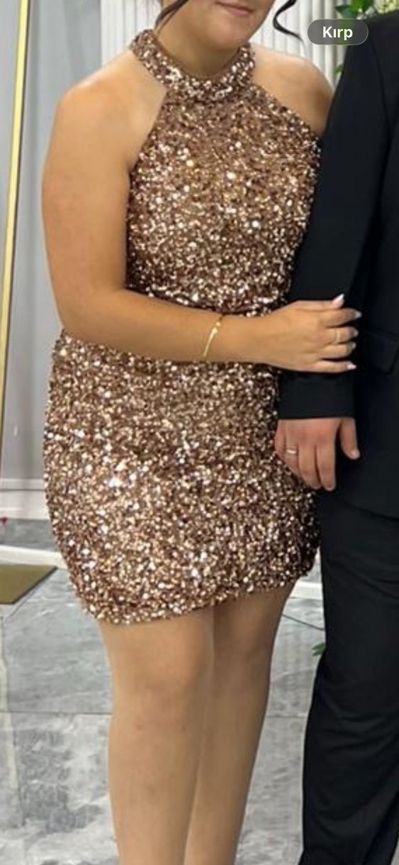 Altın Parlak Mini Straplez Elbise
abiye
gece elbisesi - Görsel 3