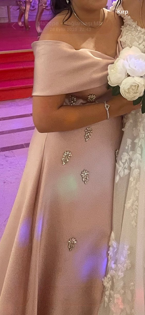 Pembe Payetli Uzun Abiye - Görsel 2