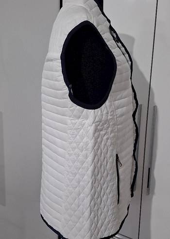 Erkek Beyaz Düğmeli Kolsuz Yelek - Görsel 3