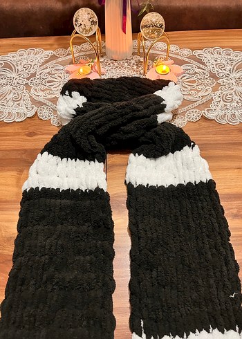 Siyah Beyaz Örgü  Atkı - Görsel 3