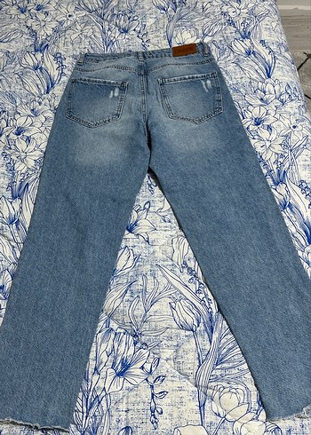 Lacivert Yırtık ve Bağcıklı Rahat Kesim Kadın Kot Pantolon - Görsel 2