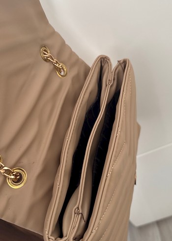 Zincir Detaylı Bej Deri Kadın Çanta - Görsel 3