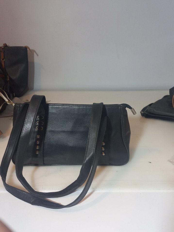 Tokalı Siyah  suni Deri Kadın Çanta - Görsel 2