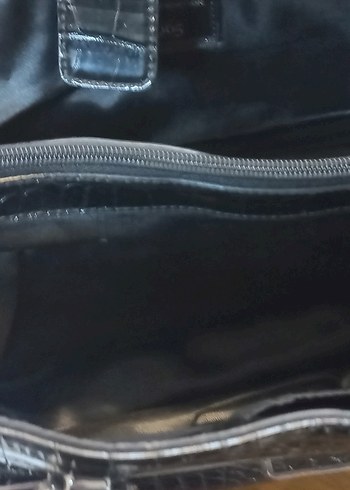 Siyah suni Deri Krokodil Desenli Tokalı Kadın Çanta - Görsel 2