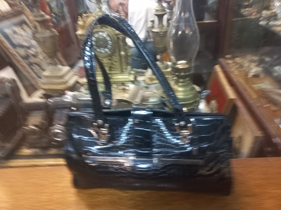 Siyah suni Deri Krokodil Desenli Tokalı Kadın Çanta - Görsel 3