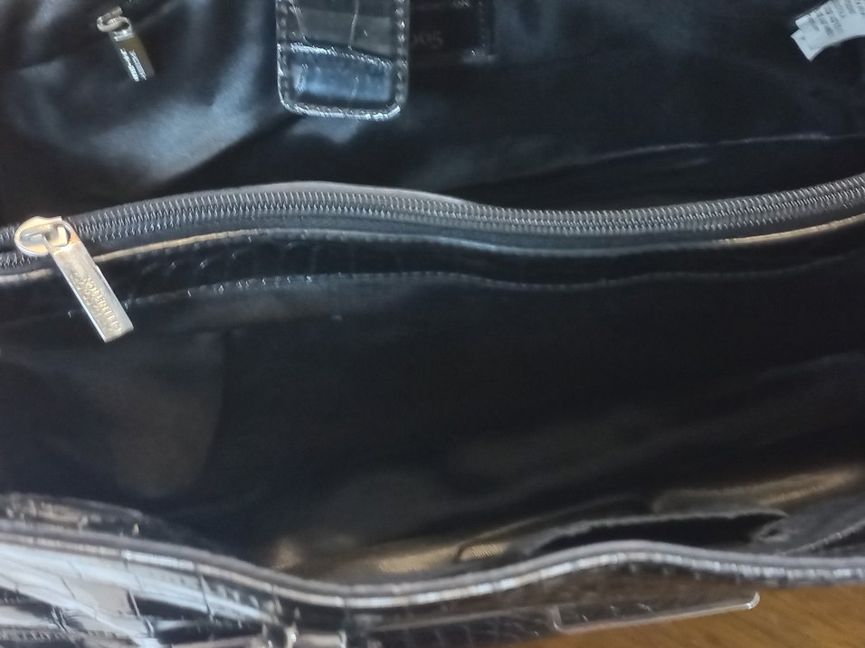 Siyah suni Deri Krokodil Desenli Tokalı Kadın Çanta - Görsel 2