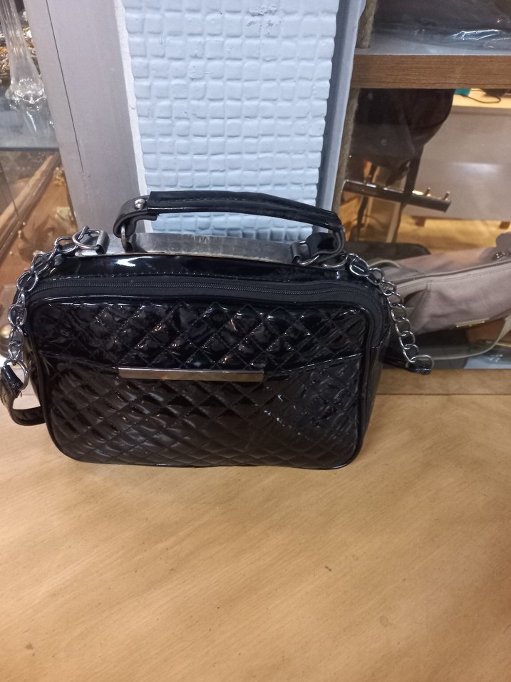 siyah omuz ve el çantası 

anta - Görsel 3