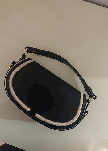 Siyah Deri Kemerli Kadın Çanta - Görsel 2