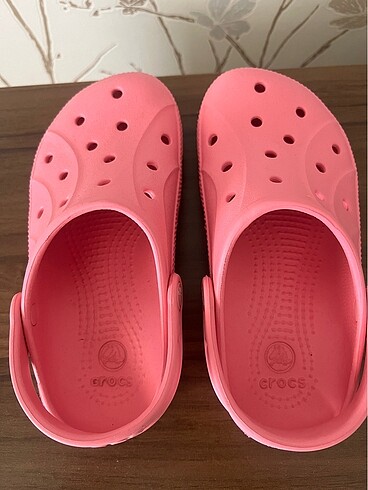 32 Beden Crocs
