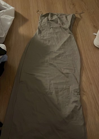 Bej Straplez Midi yırtmaçlı dilvin elbise - Görsel 3