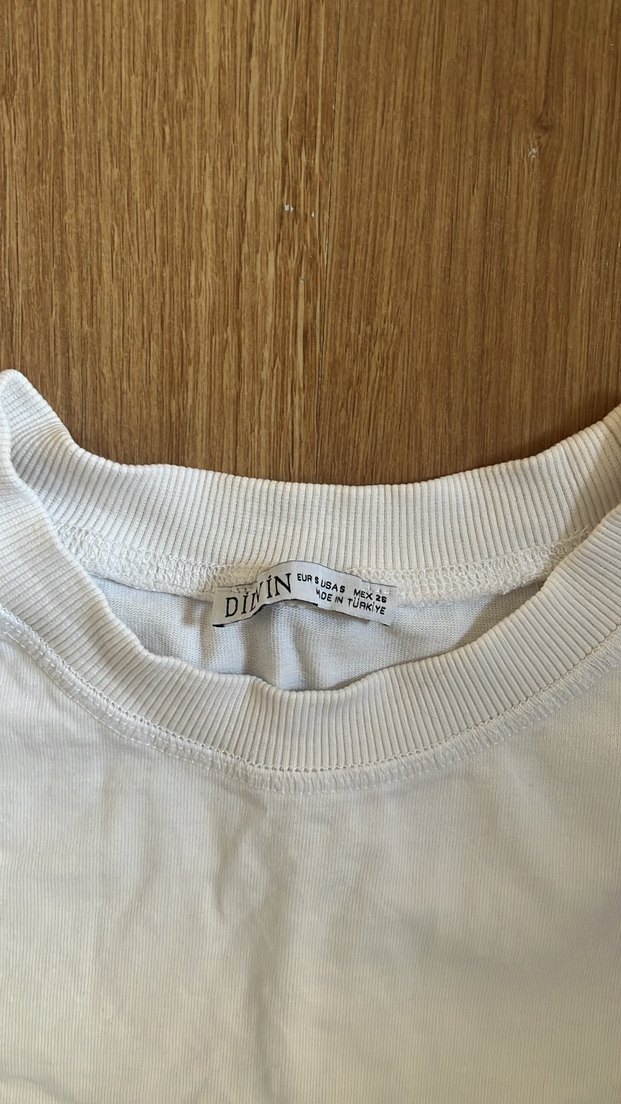 Kadın Beyaz Kısa Kollu Oversize Tişört - Görsel 4