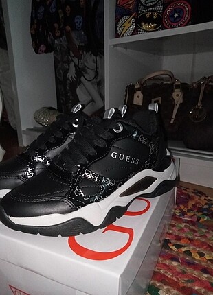 Guess Guess yeni sezon