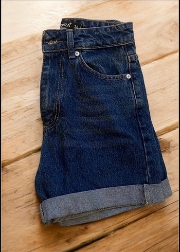 Kadın Mavi Düğmeli Kot Şort - Görsel 2