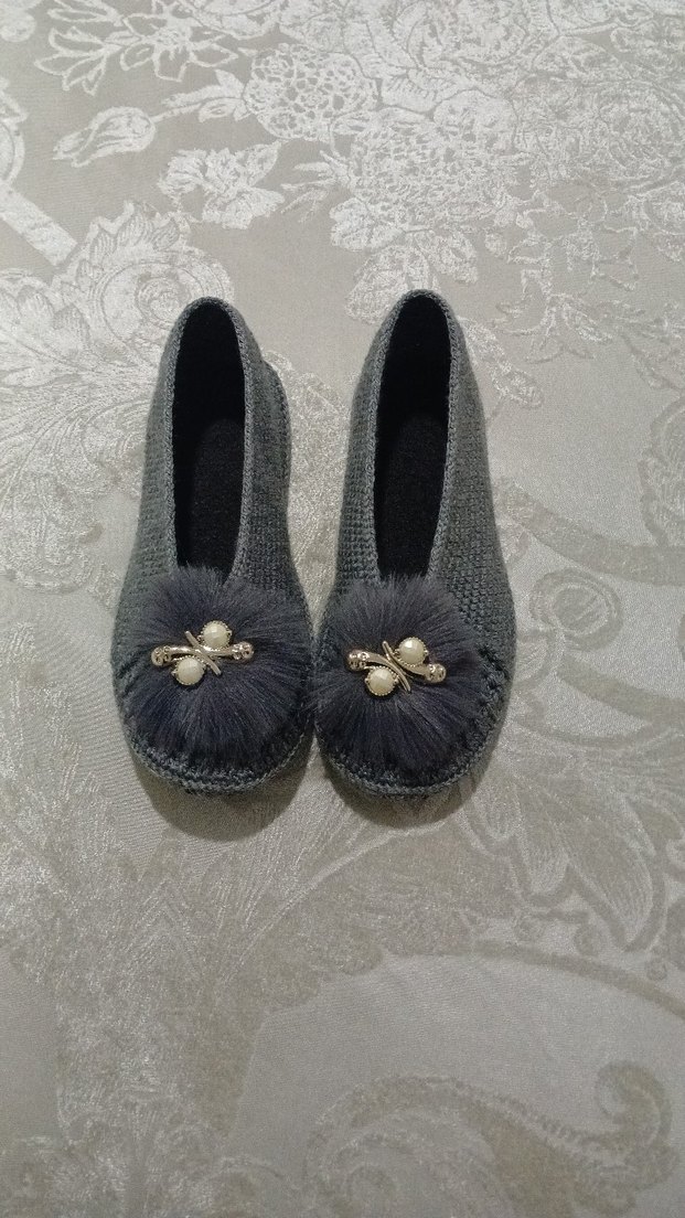 Siyah Kürklü Kadın el yapımı Babet - Görsel 2