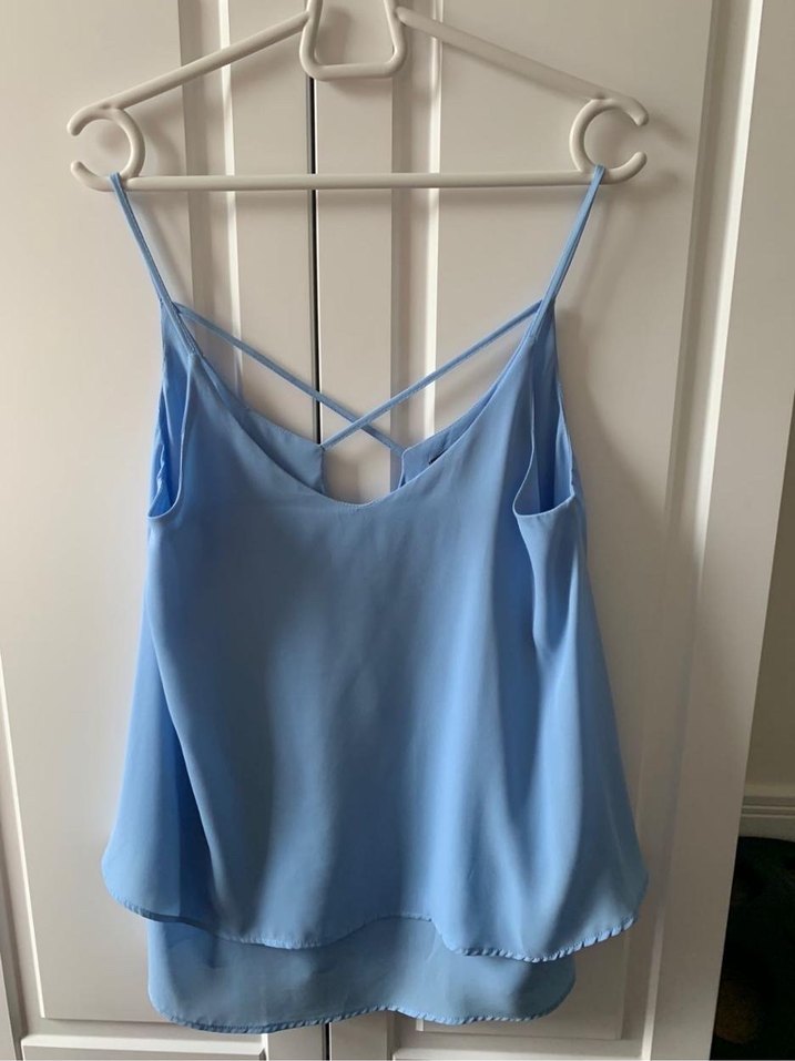 Mavi V Yakalı İp Askılı Salaş Bluz - Görsel 2