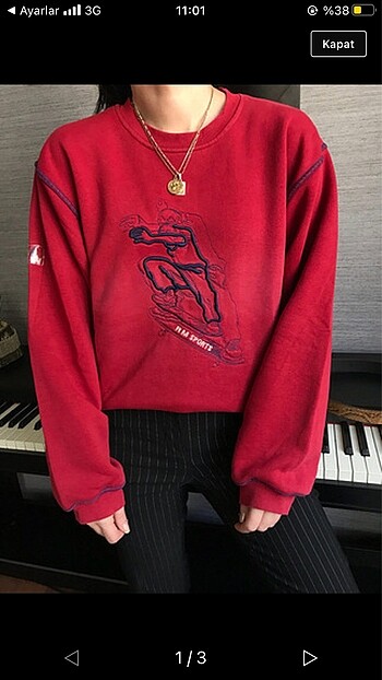 Sweatshirt