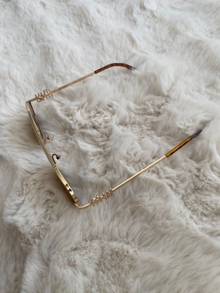 Gri Parlak Kadın Gözlüğü - Görsel 3