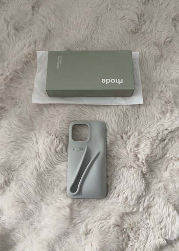 Gri Normcore Telefon Kılıfı - Fur Detaylı - Görsel 3