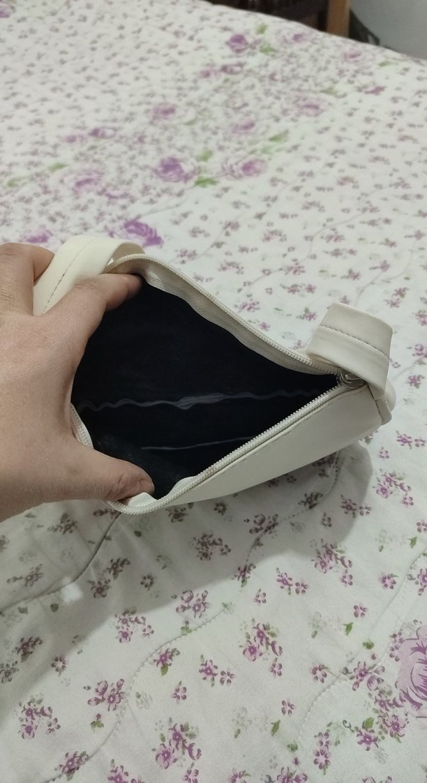 Beyaz Minimalist Kadın Omuz Çantası - Görsel 3