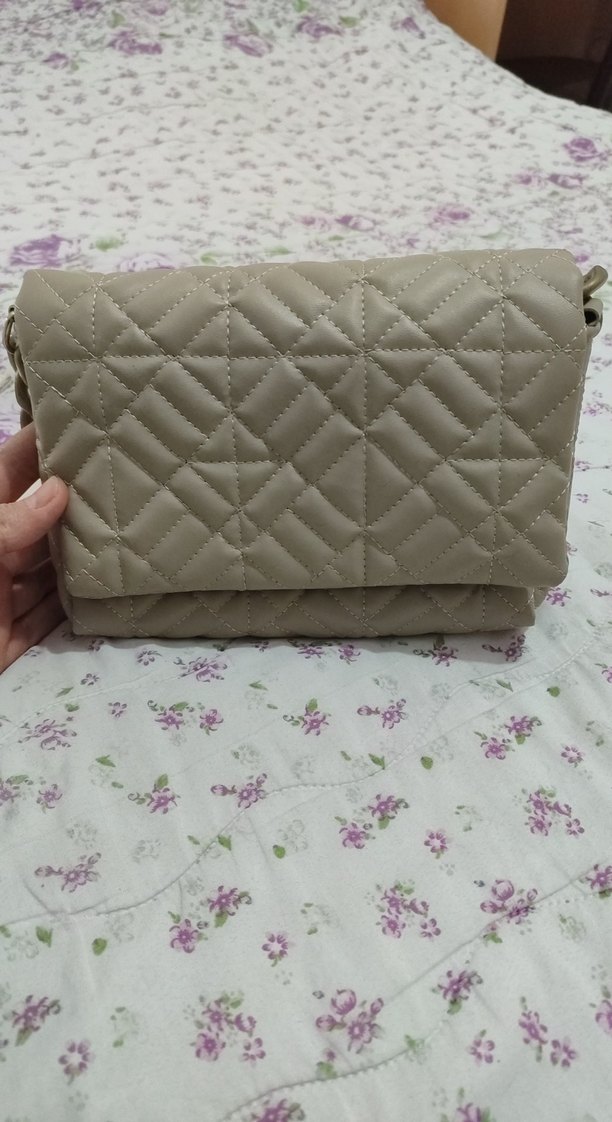 Bej Deri Kadın Zincir Detaylı Çanta - Görsel 2