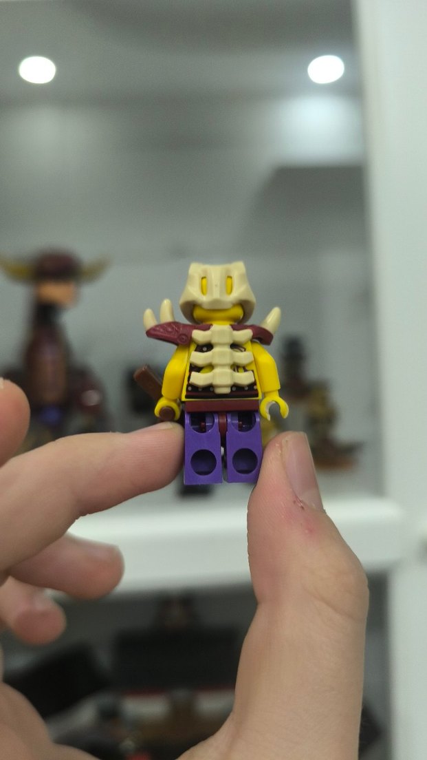 Lego Ninjago Zugu Minifigür - Görsel 2