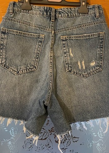 Gri Düğmeli Kadın Denim Şort - Görsel 2