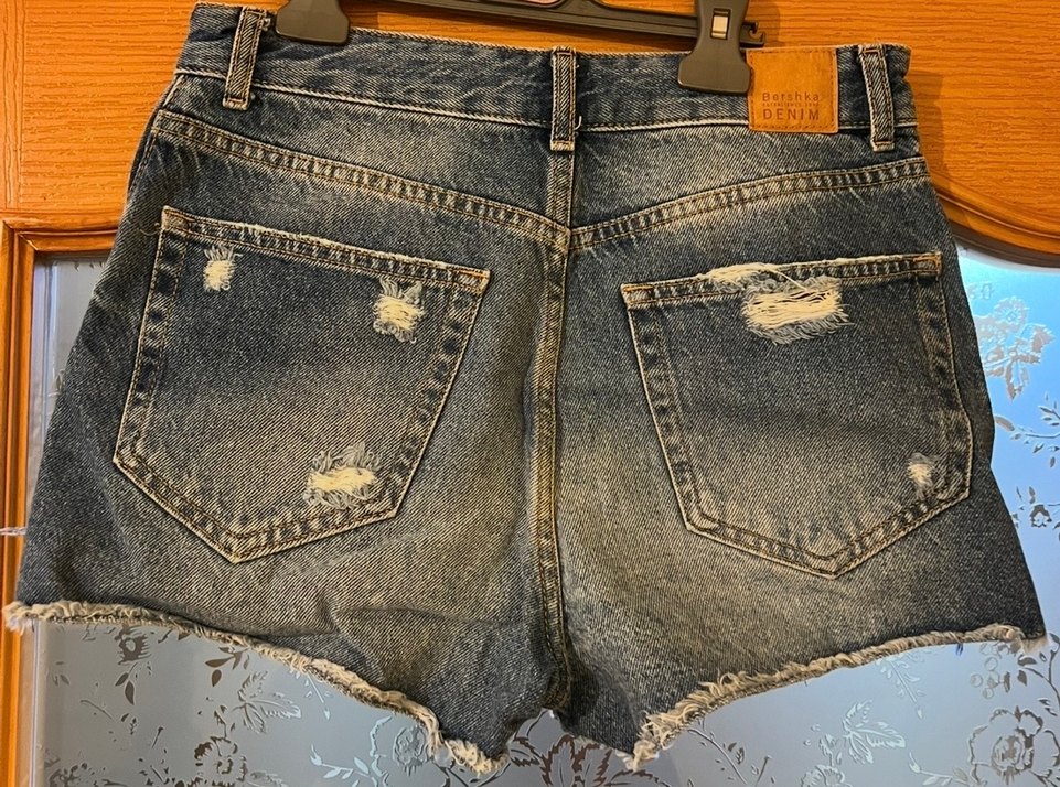 Kadın Gri Bol Kesim Mini Denim Şort - Görsel 2