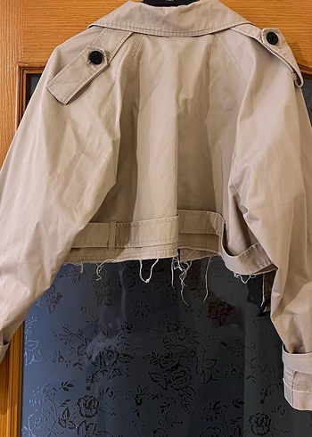 Düğmeli Kısa Kesim Bej Kadın Ceket - Görsel 2