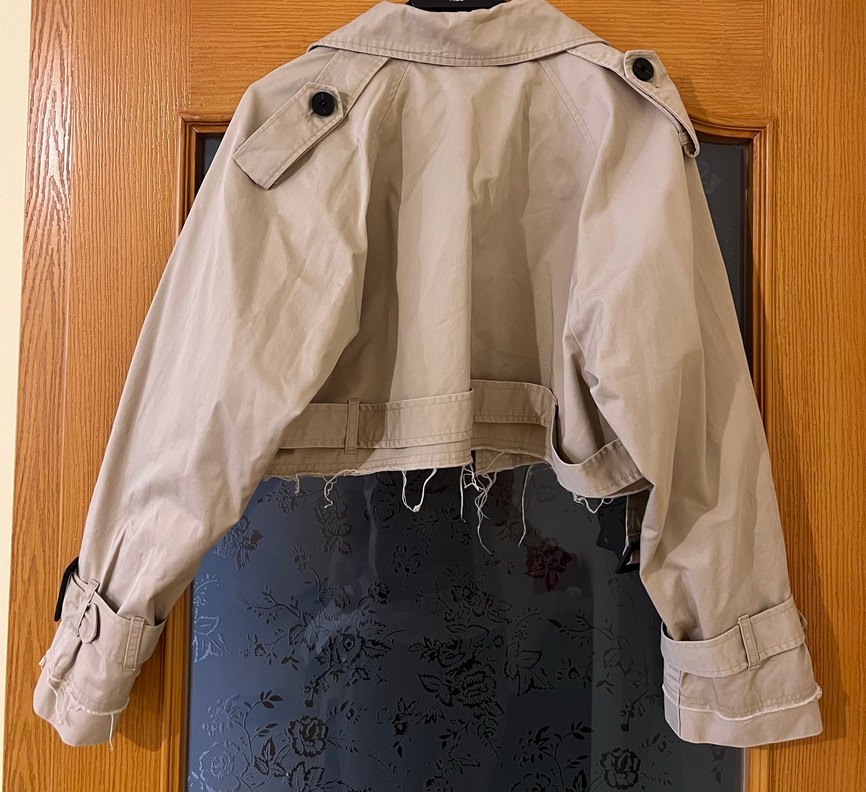 Düğmeli Kısa Kesim Bej Kadın Ceket - Görsel 2