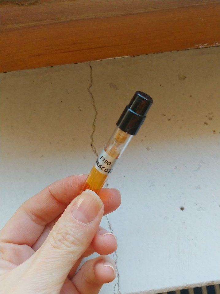 MUSCENT F190 Terracotta Kadın Parfümü - Görsel 2