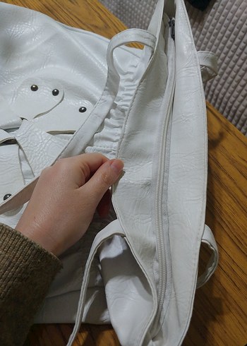 Beyaz Deri Tokalı Kadın Çanta - Görsel 4