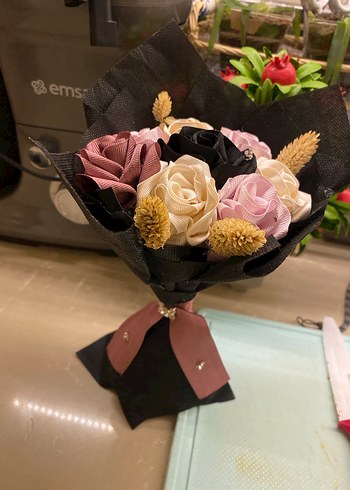 Mor Fırfırlı Kadın Saten Şal - Görsel 3