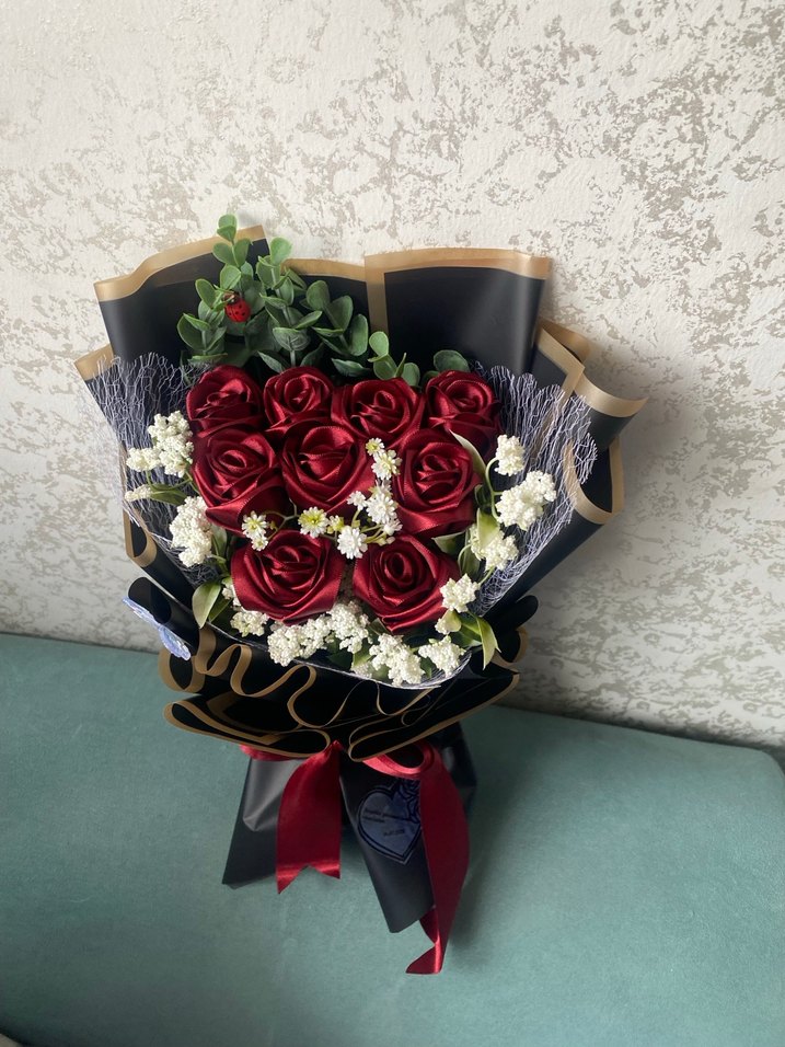 Bordo Saten Kurdeleli çiçek buketi - Görsel 4