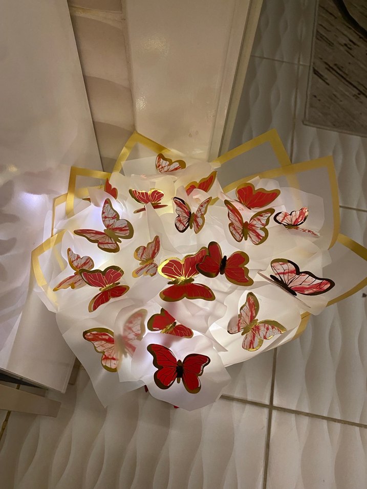 Altın Renkli Kelebekli İpek Fular - Görsel 4