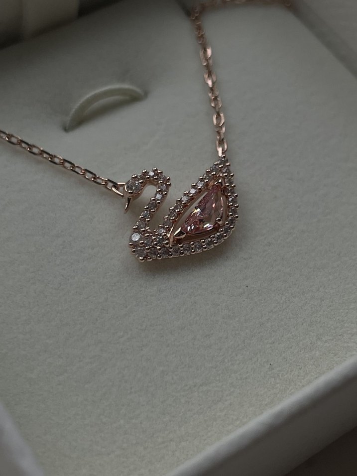 swarowski kuğulu kolye TÜM RENKLERİ MEVCUTTUR ÖZELDEN YAZINIZ - Görsel 3