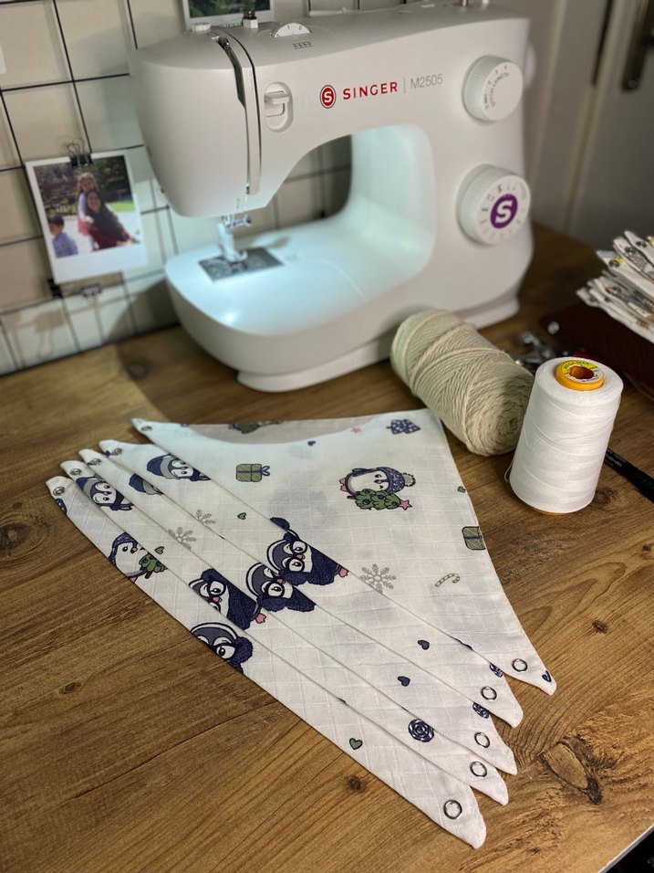 Penguen desenli kumaş bebek yakalı - Görsel 4