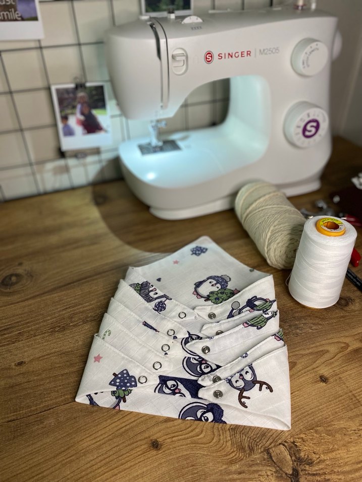 Penguen desenli kumaş bebek yakalı - Görsel 2