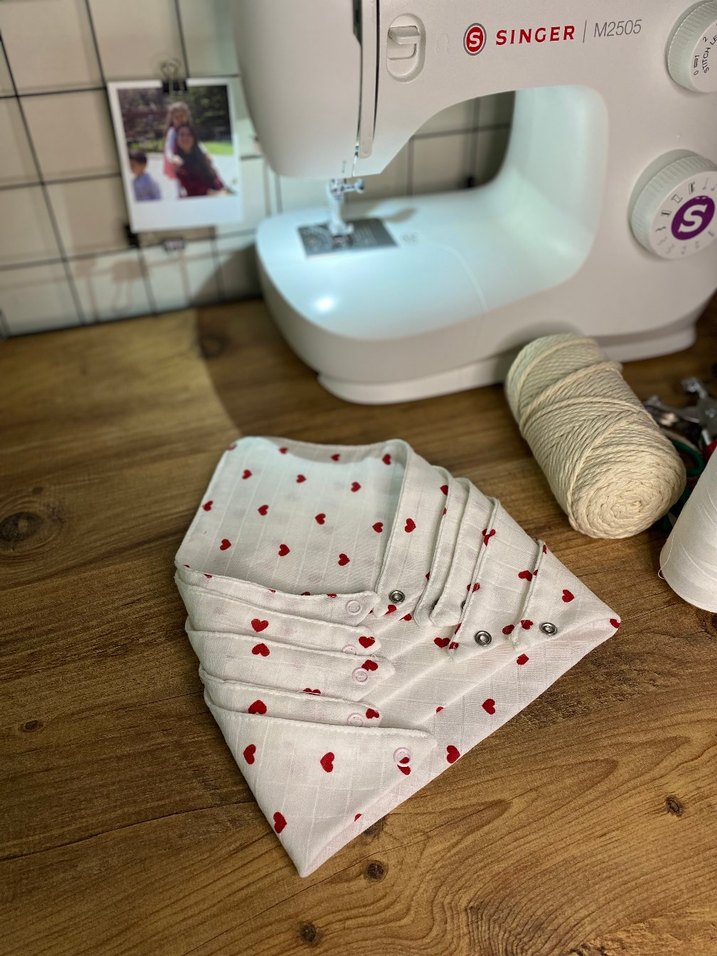 kalp desenli müslin kumaş bebek yakalığı - Görsel 2