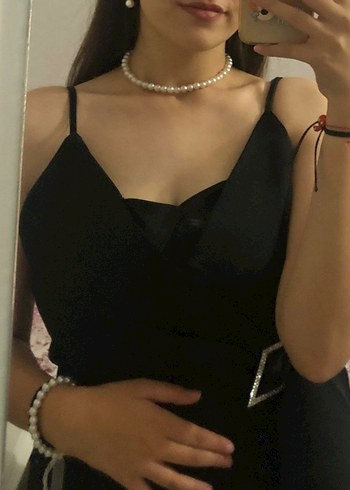 Siyah Askılı Saten Uzun Kadın Abiye - Görsel 2