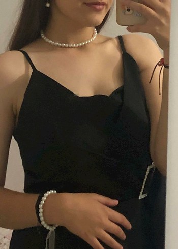 Siyah Askılı Saten Uzun Kadın Abiye - Görsel 5