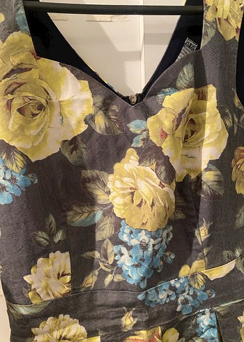 Sarı Çiçekli Straplez Midi Elbise - Görsel 4