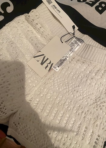 Zara Beyaz Örgü Mini Şort - Görsel 3