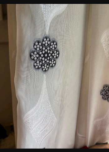 Nakışlı Beyaz Gri Desenli Perde - Görsel 3