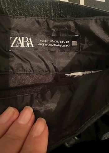 Parlak Siyah Deri Kemerli Mini Etek - Görsel 2