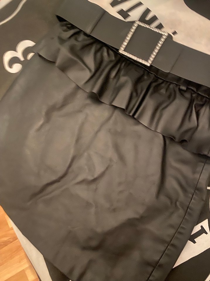 Parlak Siyah Deri Kemerli Mini Etek - Görsel 3