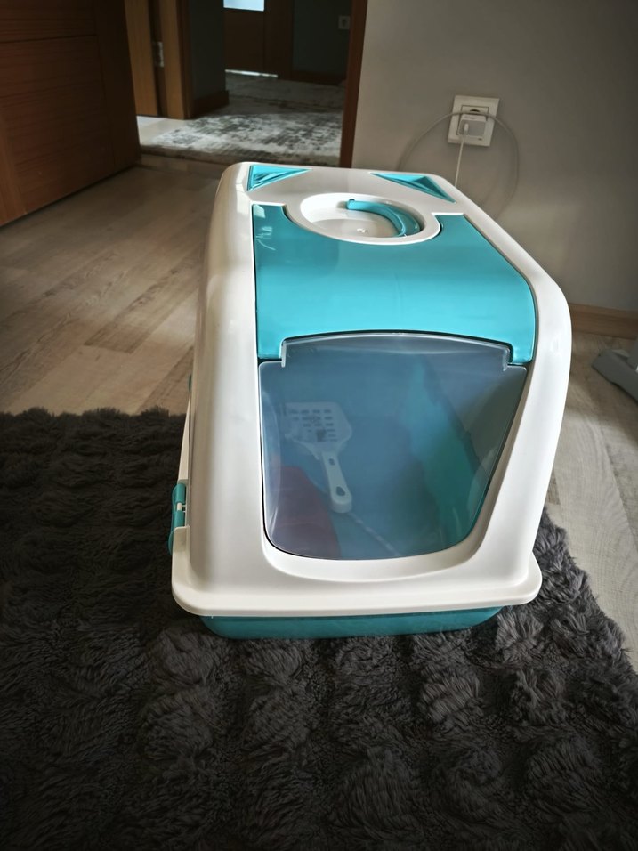 Turkuaz Kapaklı Taşınabilir Kedi Tuvaleti - Görsel 2