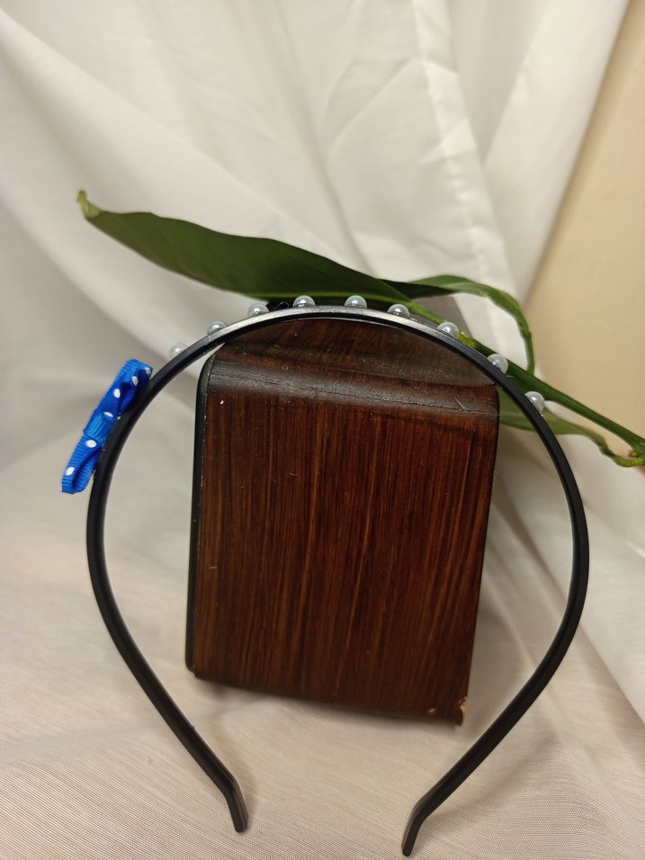 Mavi Fiyonklu inci Boncuklu Çocuk Taç - Görsel 3